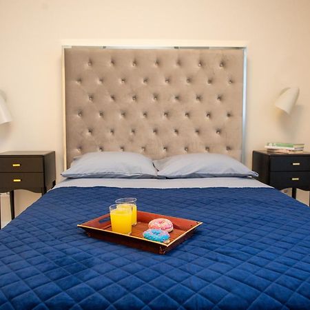 Luxurious Blue&Yellow Apartment In Kaunas Center Esterno foto