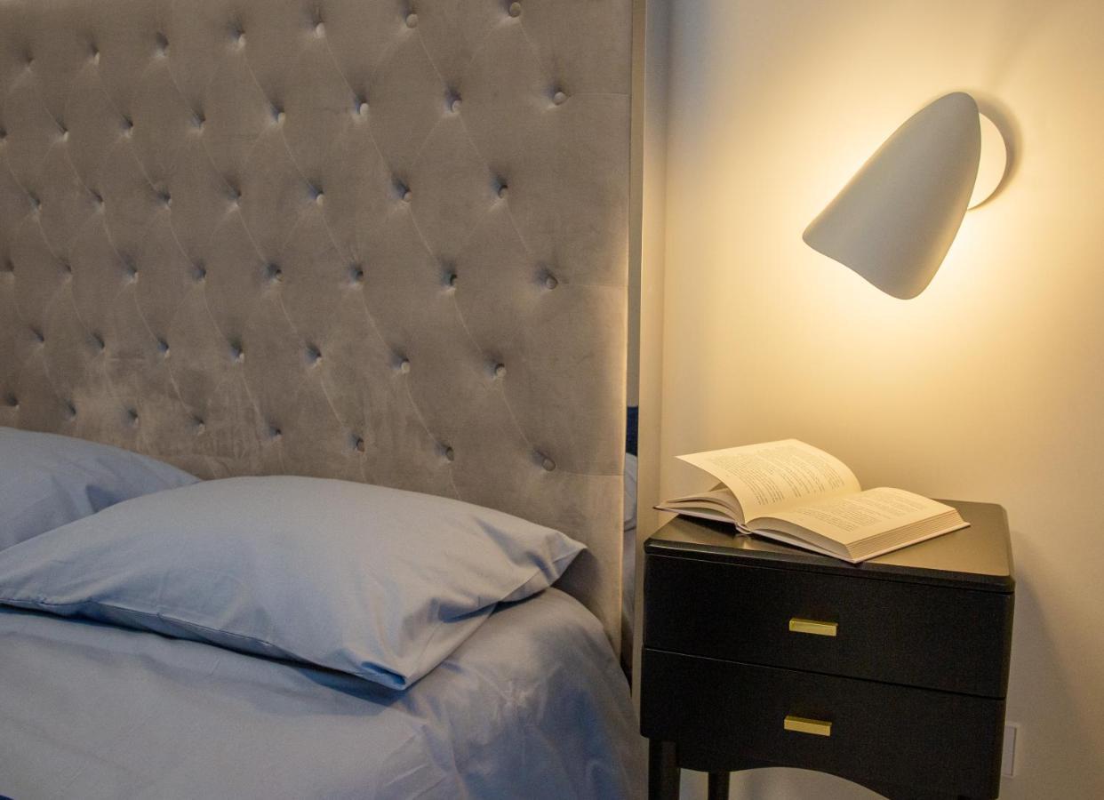 Luxurious Blue&Yellow Apartment In Kaunas Center Esterno foto